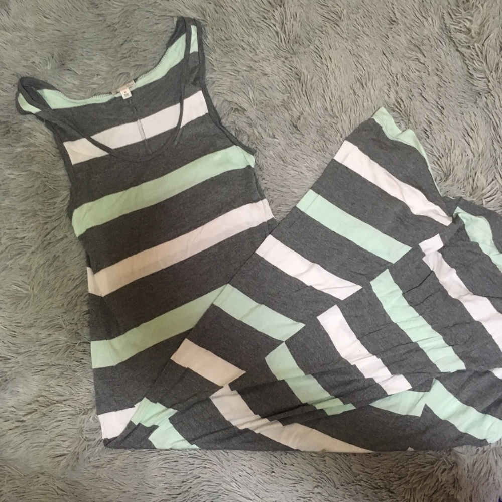 Gray&Turquoise Striped Maxi Dress
